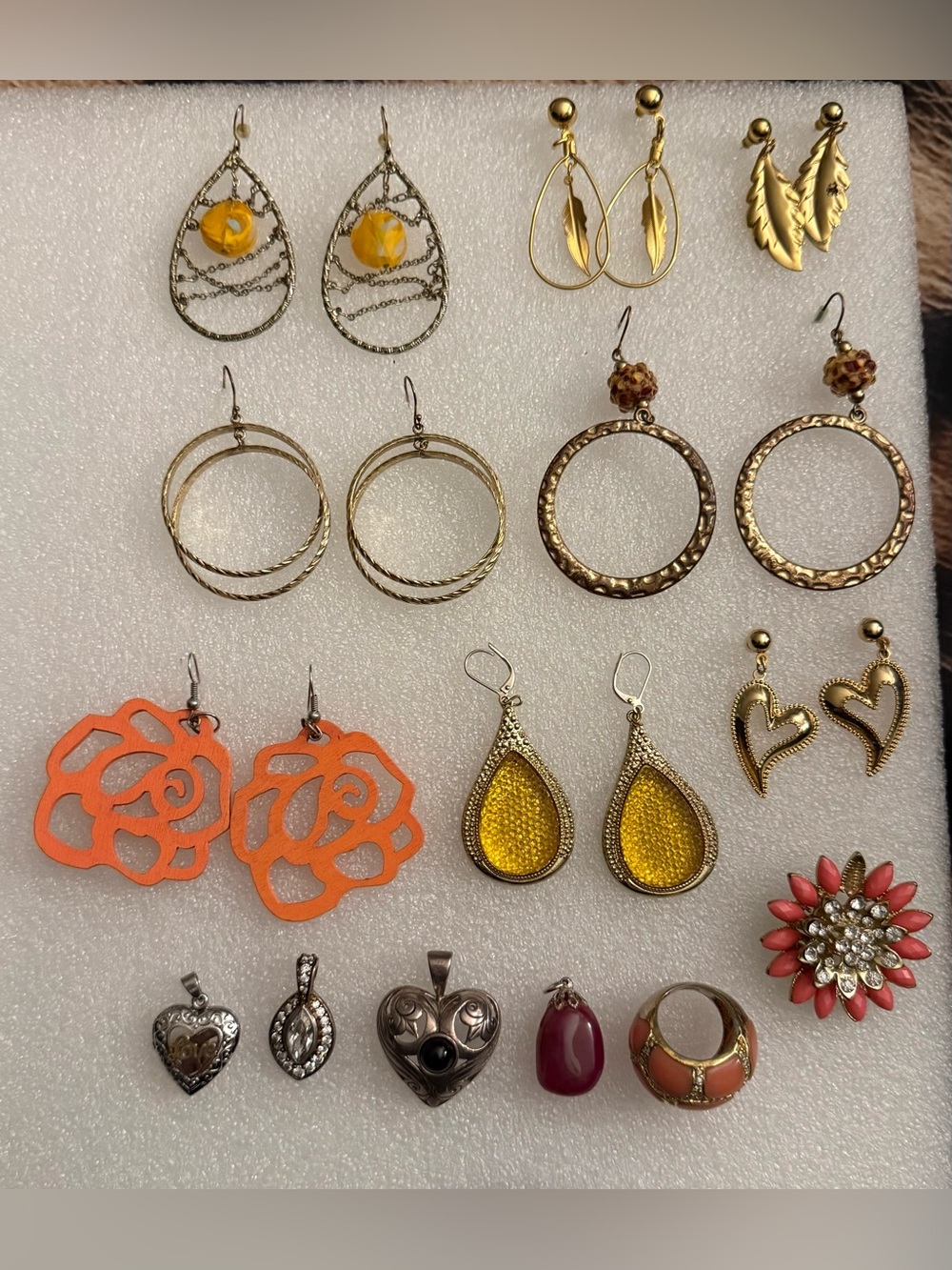 Vintage Earthy Boho Unique Jewelry LOT - 15pc Earrings, Pendants & Ring Bundle